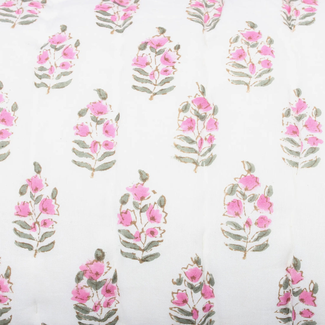 Floral pattern with pink flowers and green leaves on a white background